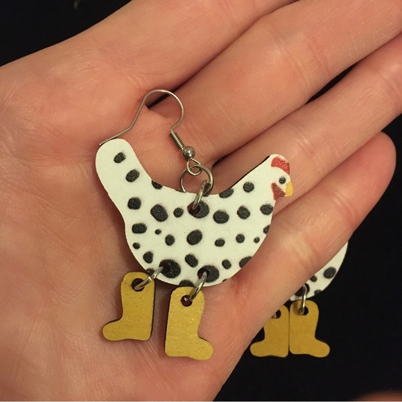 Retro Cute Hen in Boots Wooden Dangle Earrings - Picture 3 of 6